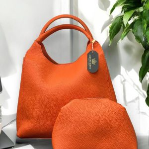 Majesty North 2255 Turuncu Yavrulu Deri Çanta